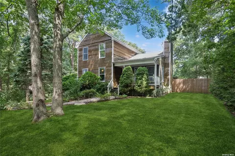 11 Ardmore, Hampton Bays, NY 11946