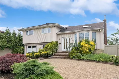 2239 Legion St, Bellmore, NY 11710