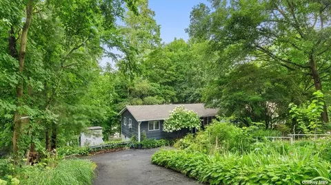 16 Trolley Rd, Cortlandt, NY 10567