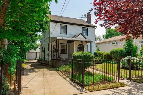 91 Evans Ave, Freeport, NY 11520