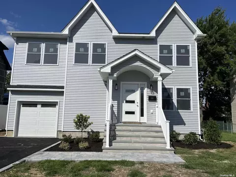 349 Chambers Ave, East Meadow, NY 11554