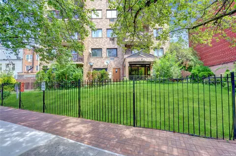 54-09 108th St #5A, Corona, NY 11368
