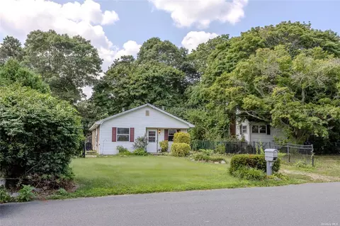 200 Concord Rd, Shirley, NY 11967