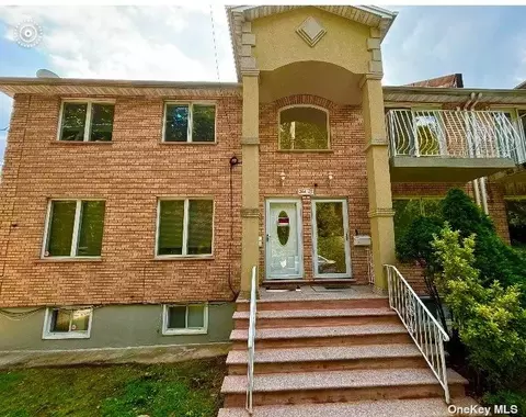 244-23 Grand Central Pkwy, Little Neck, NY 11362