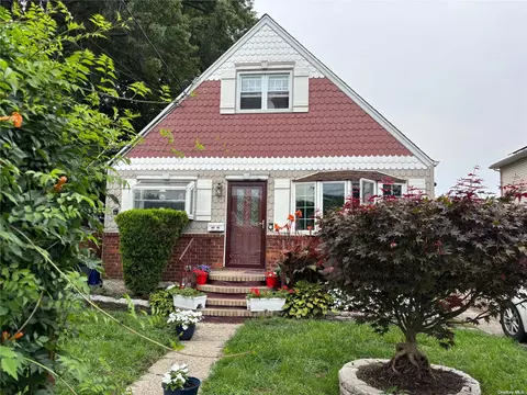 178-41 146th Ter, Jamaica, NY 11434