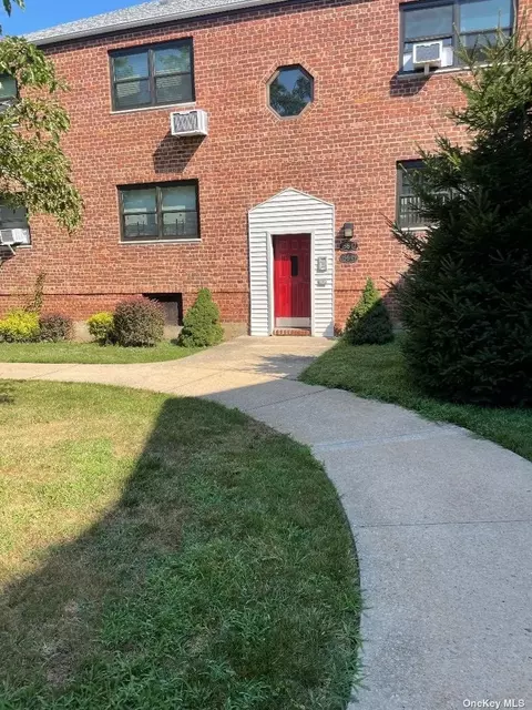 156-17 80 St #1L, Howard Beach, NY 11414