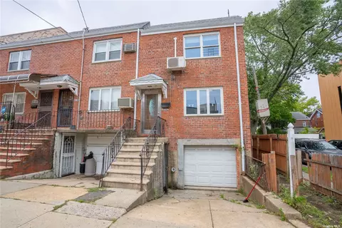 43-02 162nd St, Flushing, NY 11358