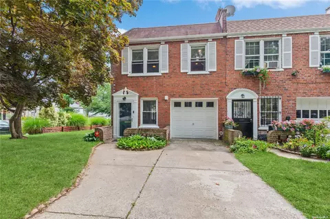 114-18 84th Ave, Richmond Hill, NY 11418