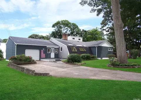 49 Midland Blvd, Ronkonkoma, NY 11779