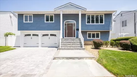 3733 Oceanside Rd, Oceanside, NY 11572