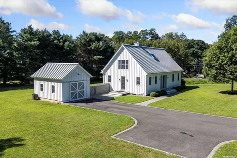 3900 Route 25, Greenport, NY 11944