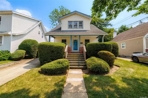 181 Madison Ave, Freeport, NY 11520