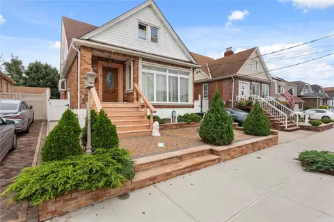 159-25 100th St, Howard Beach, NY 11414