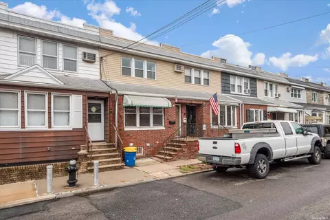 69-18 79th St, Middle Village, NY 11379