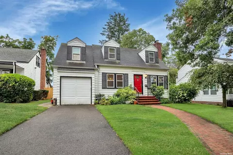434 Elm St, West Hempstead, NY 11552