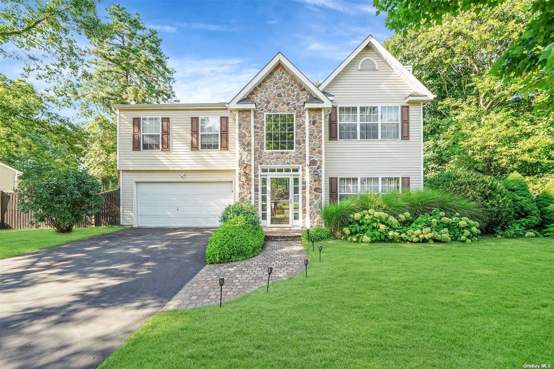 56 Chardonnay Dr  