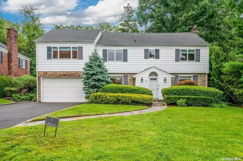 9 Orchard Rd, Great Neck, NY 11021