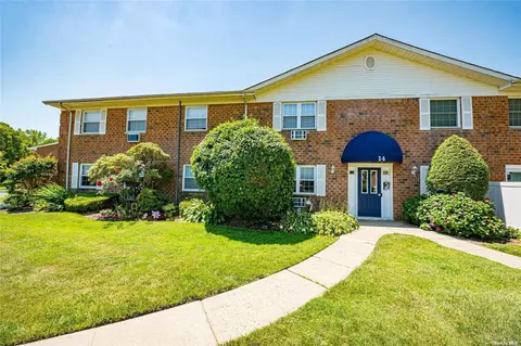 460 Old Town Rd #14A, Port Jefferson Station, NY 11776