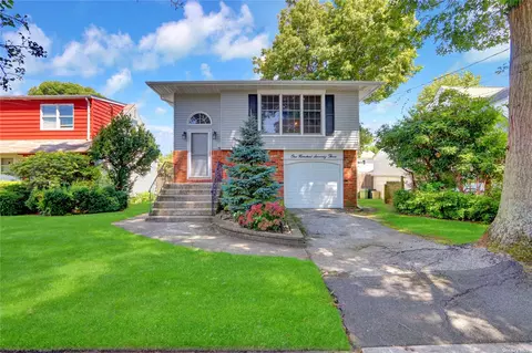 173 Garfield St, Massapequa Park, NY 11762
