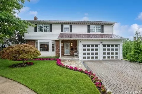 415 Oxford Ct, Cedarhurst, NY 11516