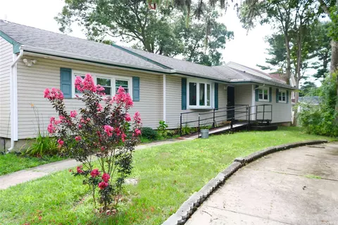 181 N 25th St, Wyandanch, NY 11798