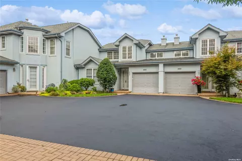 466 Florencia Pl #466, Melville, NY 11747