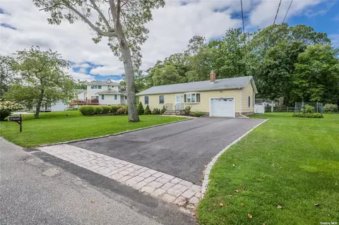 3980 Bay Shore Rd, Greenport, NY 11944