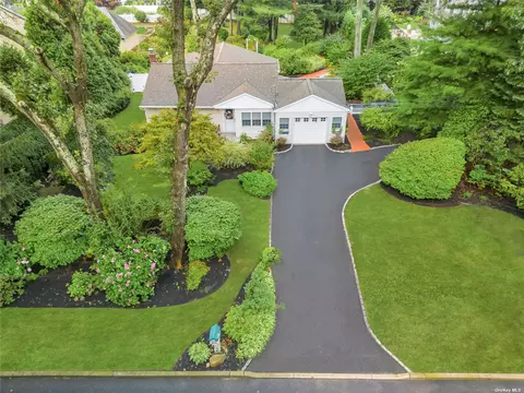 270 Lake Ave, Nesconset, NY 11767