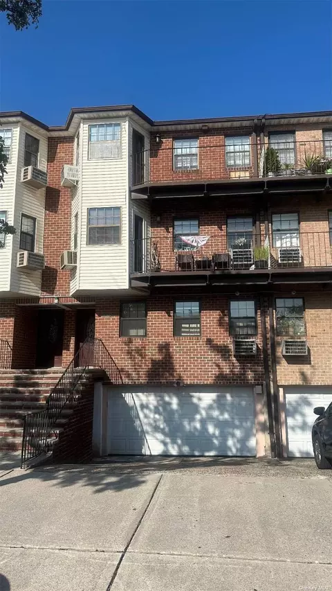 151-20 79th St #2J2, Howard Beach, NY 11414