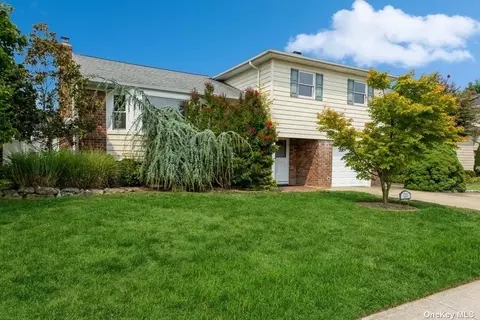 1231 Julia Ln, North Bellmore, NY 11710