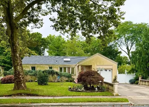 768 Maple Pl, West Hempstead, NY 11552