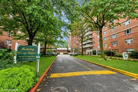 52-30 39th Dr #4N, Woodside, NY 11377