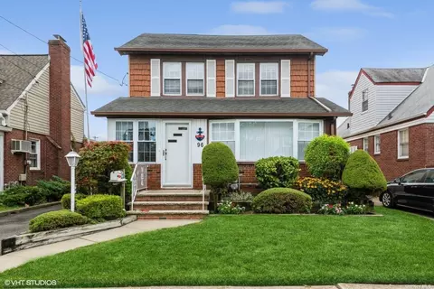 96 E Melrose St, Valley Stream, NY 11580