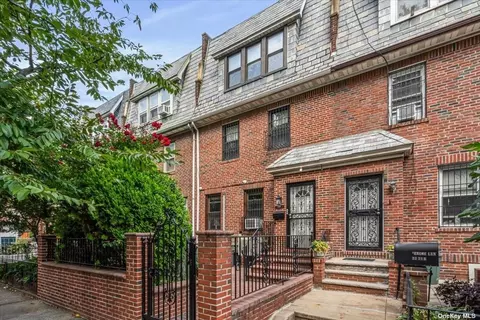 33-37 71st St, Jackson Heights, NY 11372