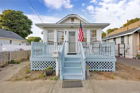 97 Muncy Ave, West Babylon, NY 11704