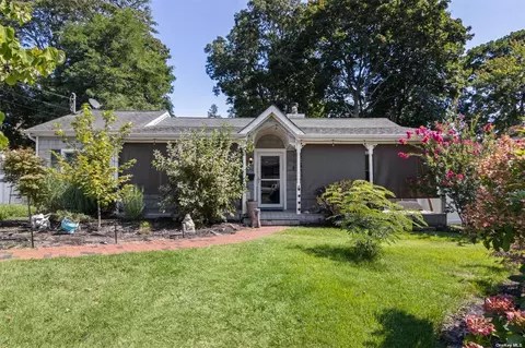 5 Carol Dr, Ronkonkoma, NY 11779