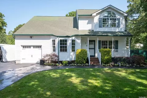 233 Moriches Middle Island Rd, Shirley, NY 11967