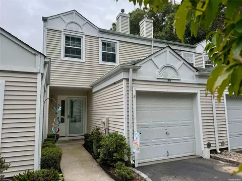 54 Quail Ct #54, Manorville, NY 11949