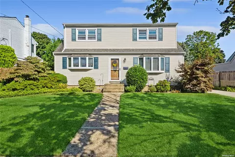 2140 Erma Dr, East Meadow, NY 11554