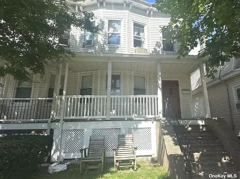 147-19 15th Ave, Whitestone, NY 11357