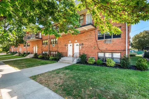 78-02 153rd Ave #D, Howard Beach, NY 11414