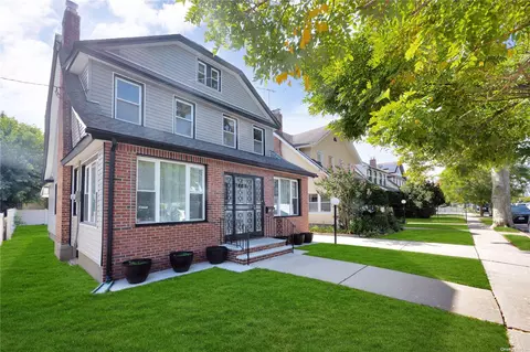 187-60 Sullivan Rd, Saint Albans, NY 11412