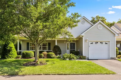 2404 Augusta Aly #2404, Riverhead, NY 11901