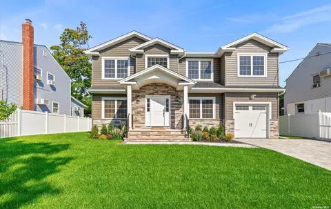 1348 Noel Ave, Hewlett, NY 11557