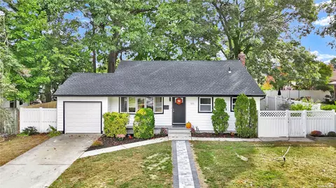 1075 Tyler Rd, West Hempstead, NY 11552