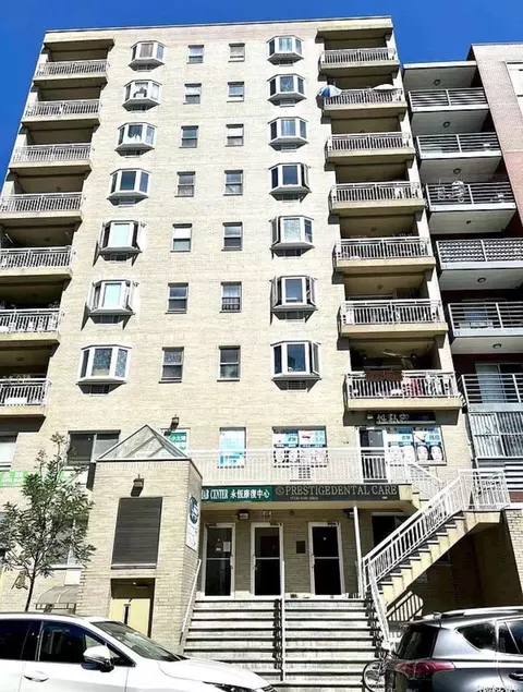 140-31 Cherry Ave #5C, Flushing, NY 11355 photo 1