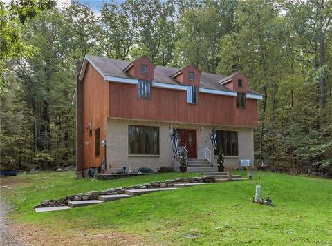 2 Graham Ave, Godeffroy, NY 12729 photo 1