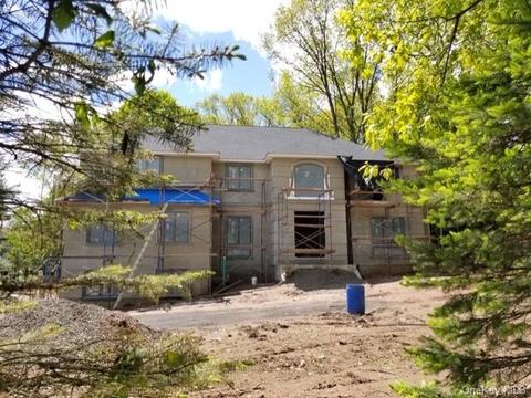5 E Willow Tree Rd, Ramapo, NY 10952 photo 1