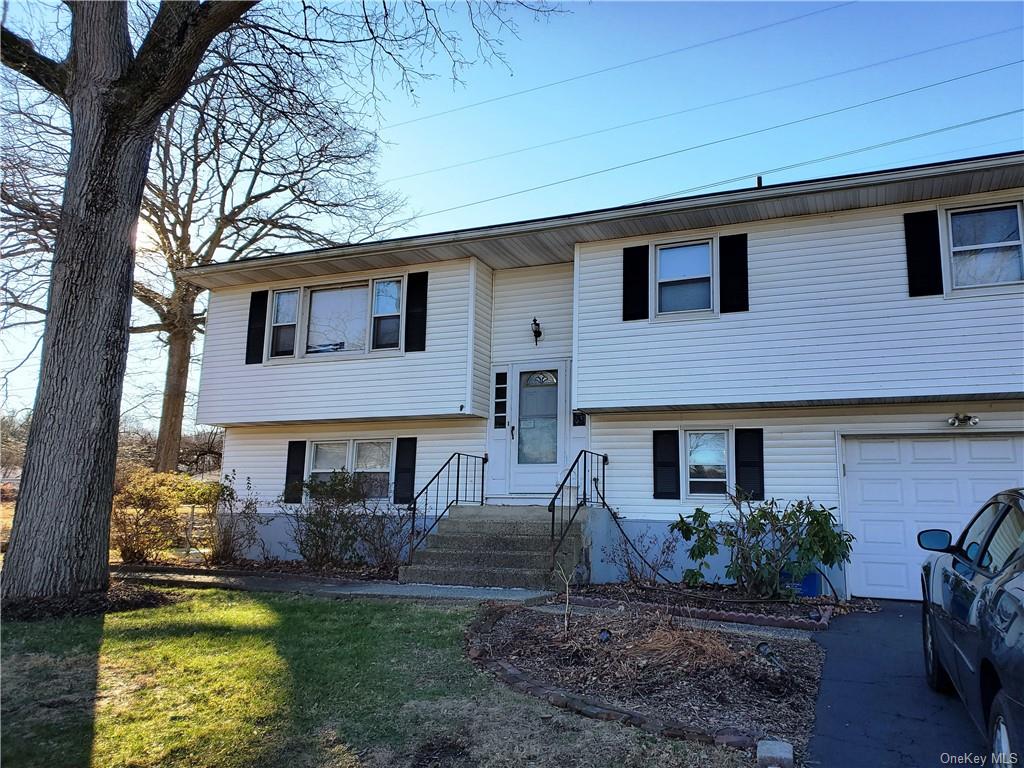 6 Dogwood Ln, Stony Point, NY 10980 1 photo Movoto