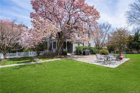 547 Rushmore Ave, Mamaroneck, NY 10543 photo 1